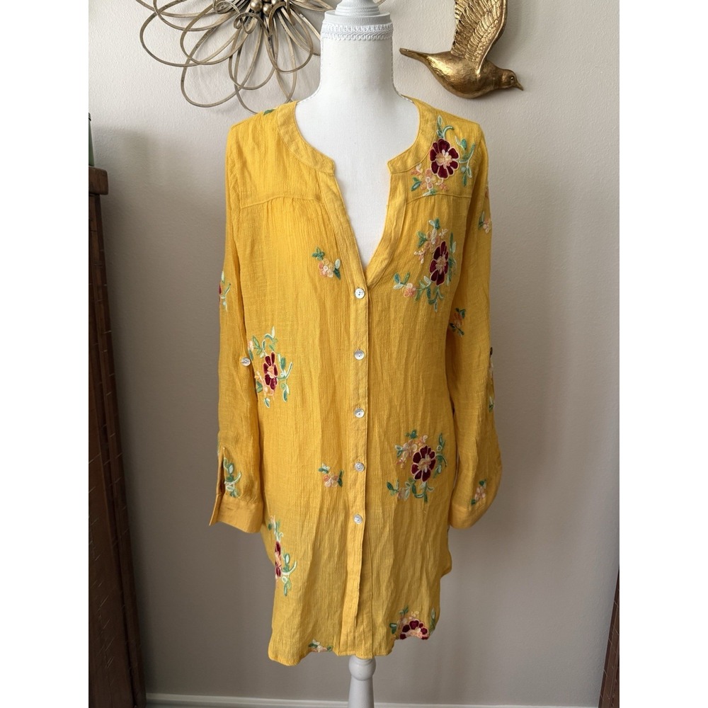 Fig & Flower Embroidered Tunic Top Womens 1X Yellow Boho Floral Button Front